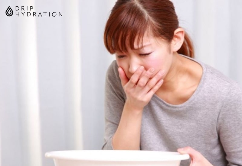 Say rượu nôn ra mật vàng là vấn đề thường gặp với người uống rượu bia quá mức