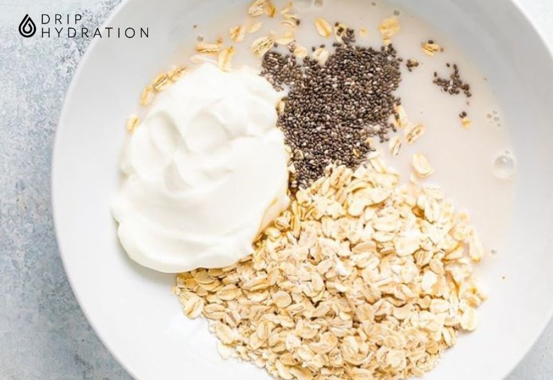 Thực đơn giảm cân với sữa chua kết hợp granola là bữa sáng dinh dưỡng và có hiệu quả giảm cân