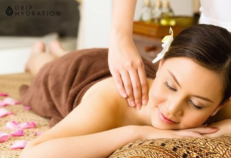 Massage trị liệu đau vai gáy phù hợp cho những cơn đau mức độ nhẹ