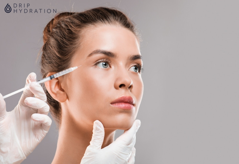 Botox và Dysport có thể giúp điều trị nếp nhăn bằng cách làm mờ và làm mềm các nếp nhăn một cách rõ rệt