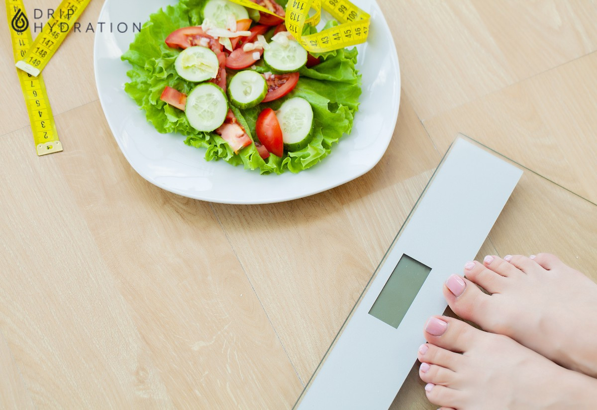 Chỉ tập trung vào cân nặng là một sai lầm phổ biến mà mọi người mắc phải khi cố giảm cân nhanh