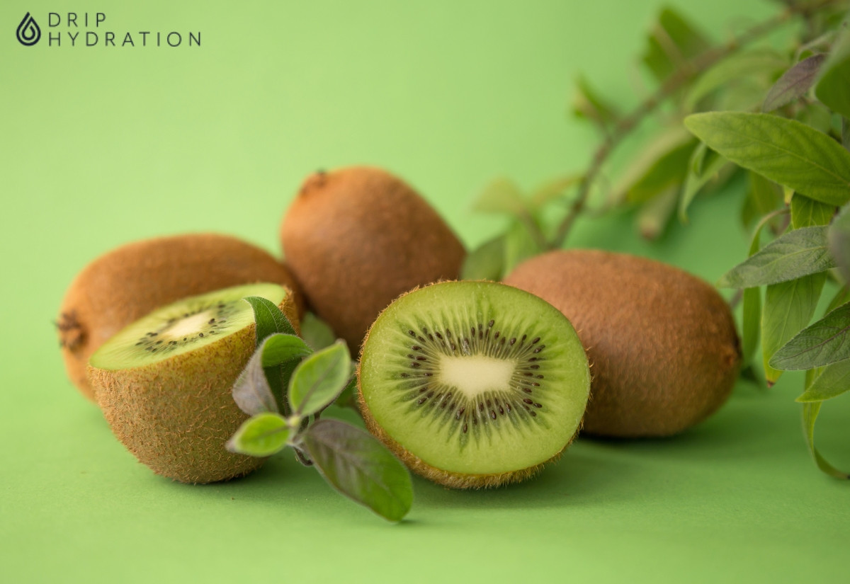 100 g kiwi cung cấp khoảng 71 mg Vitamin C