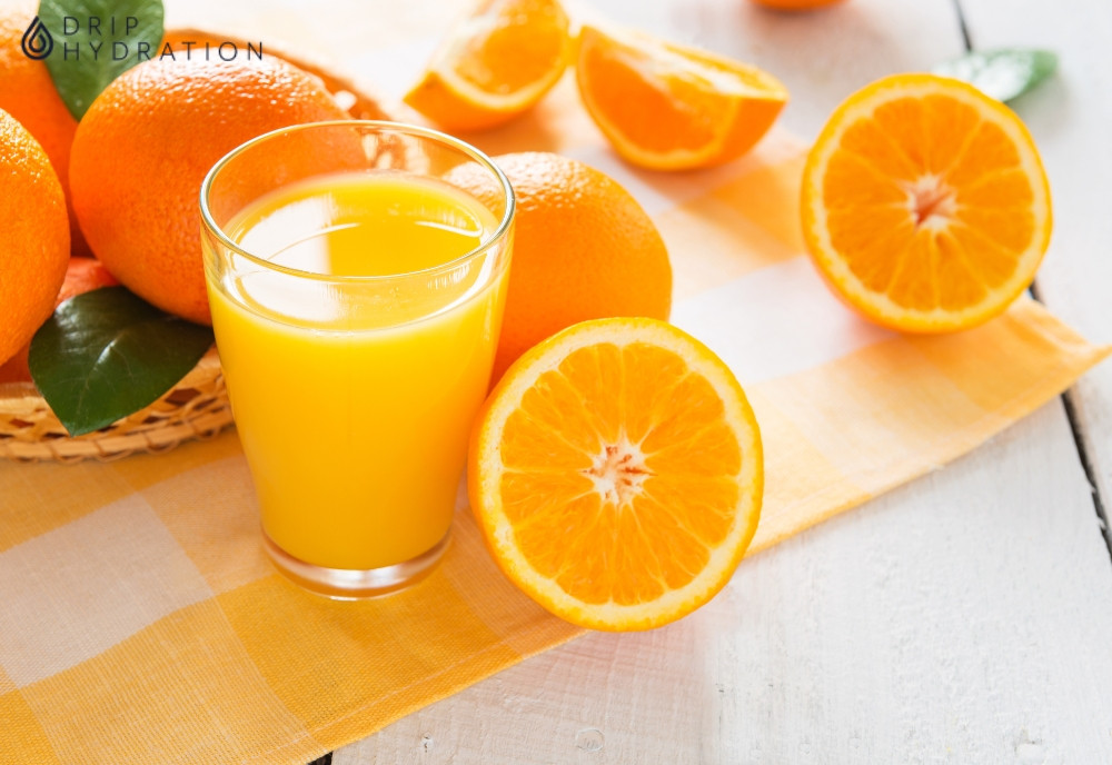 Nước cam, chanh là nguồn bổ sung vitamin C rất dồi dào