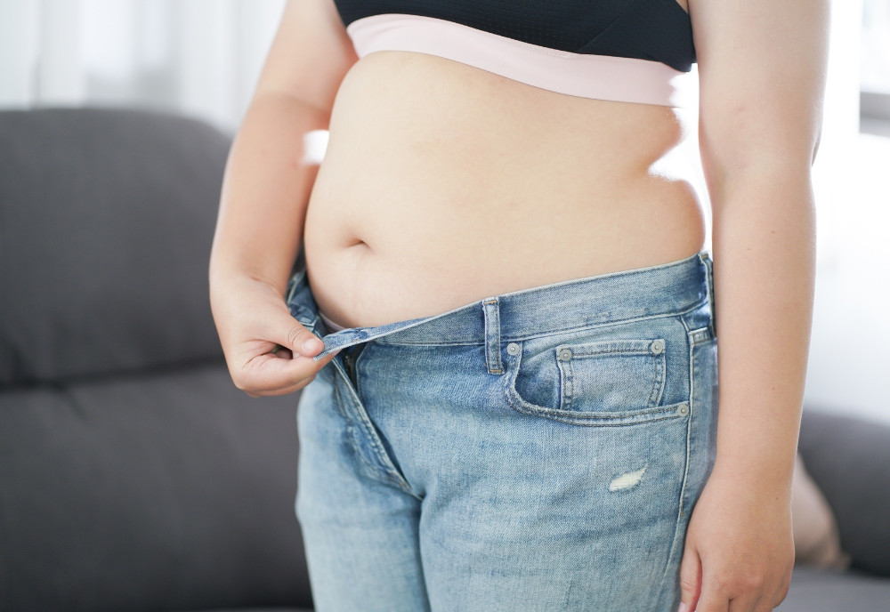 Tích tụ mỡ vùng bụng là một trong những đặc điểm của béo phì trung tâm