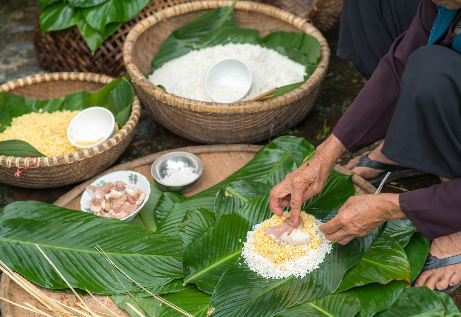 Bánh chưng bao nhiêu calo phụ thuộc vào kích thước và khối lượng của nó