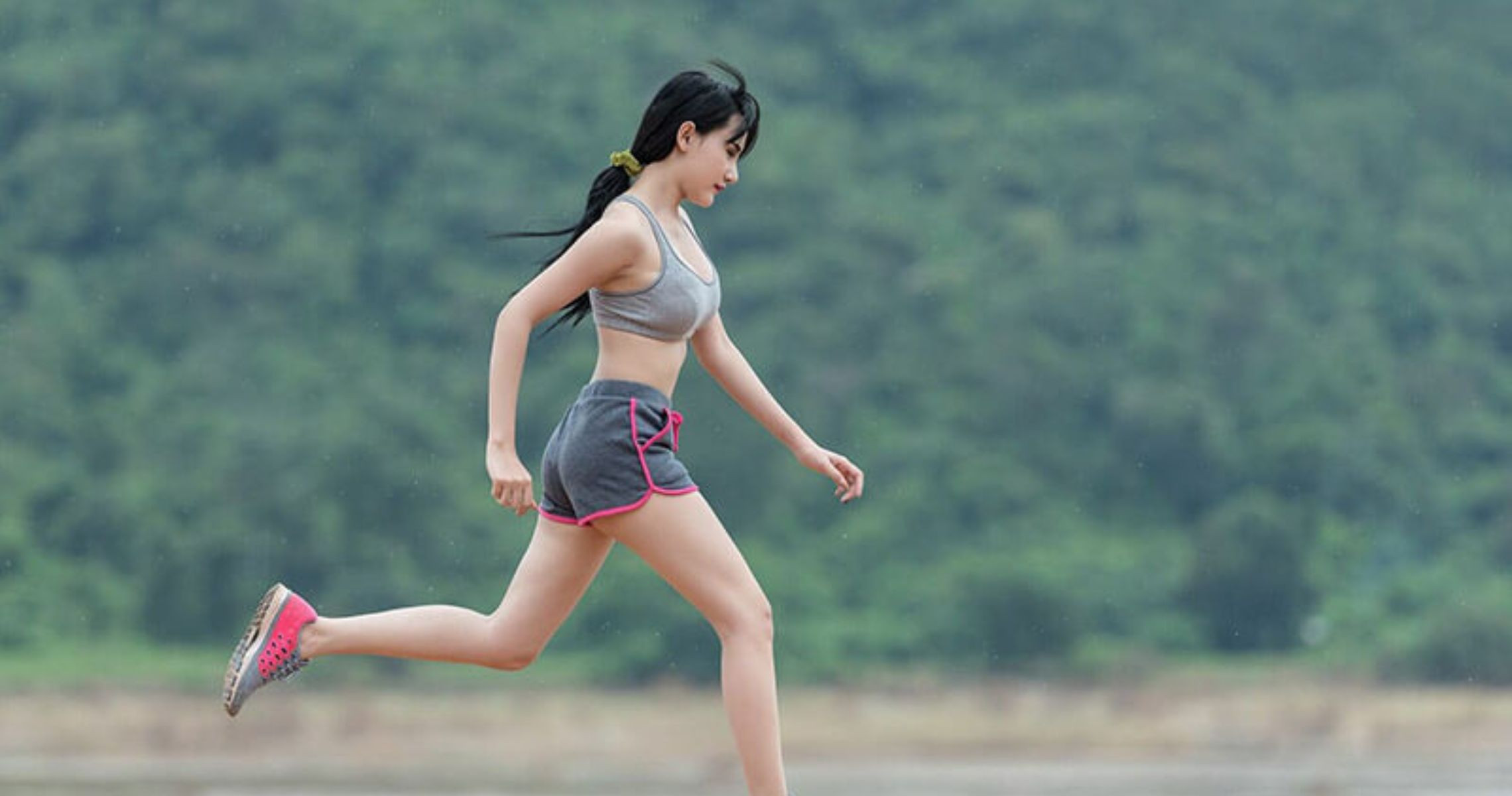 Đi bộ và chạy bộ có giảm béo bụng không?