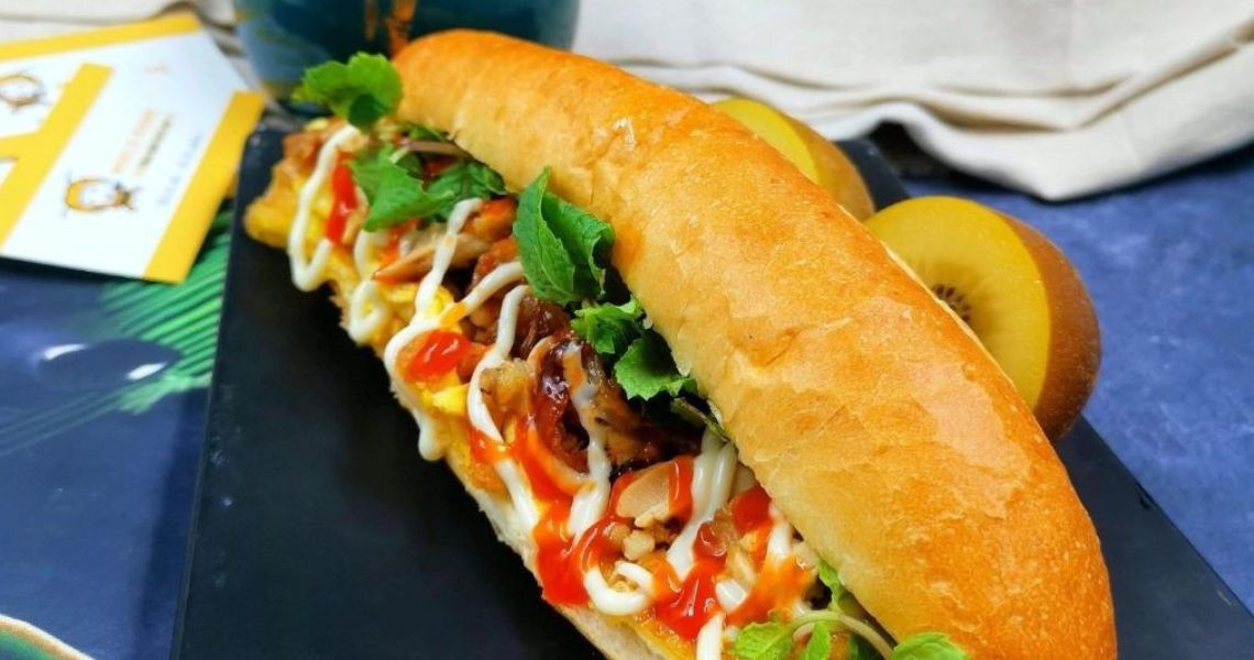 Bánh mì trứng bao nhiêu calo? Có tốt cho bà mẹ sau sinh?