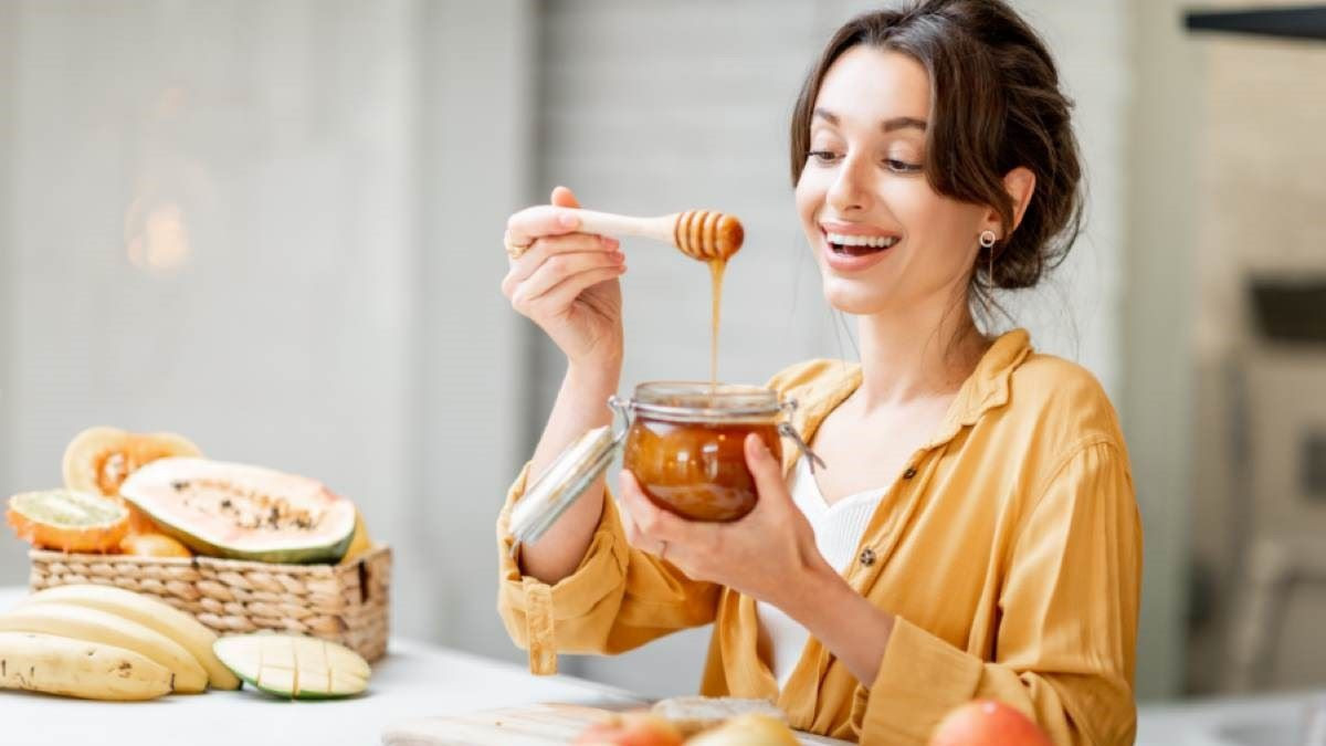 Mật ong làm đẹp da: Giải pháp an toàn cho da khỏe mạnh