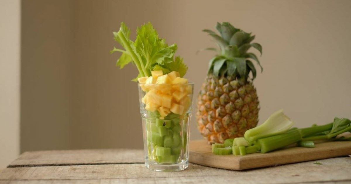 Nước ép cần tây với dứa có tác dụng gì cho sức khỏe tổng thể và cân nặng?